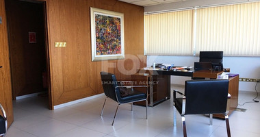 Luxury office in Agia Zoni 210 Sqm with 3 parkings