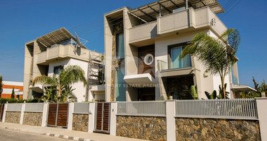 Four bedroom villa for sale in Agios Tychonas, Limassol