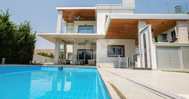 Four bedroom villa for sale in Agios Tychonas, Limassol