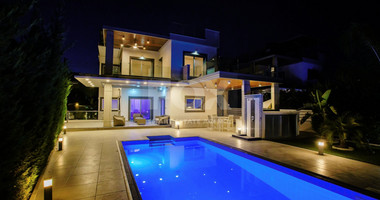 Four bedroom villa for sale in Agios Tychonas, Limassol