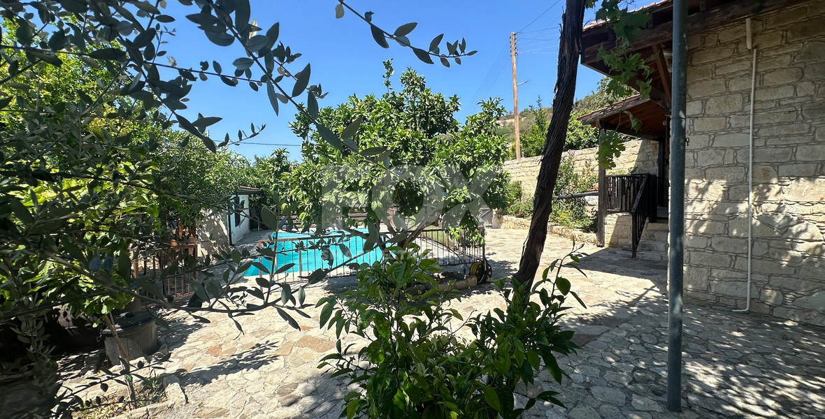 Two Traditional Stone houses with Pool in Salamiou