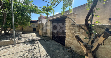 Two Traditional Stone houses with Pool in Salamiou