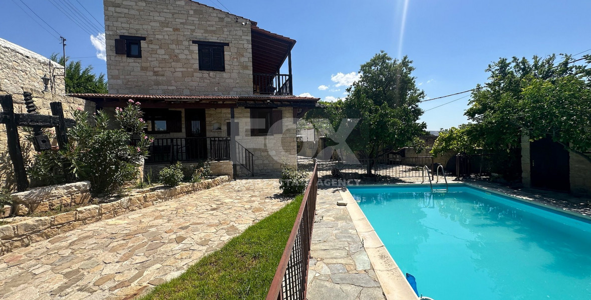 Two Traditional Stone houses with Pool in Salamiou