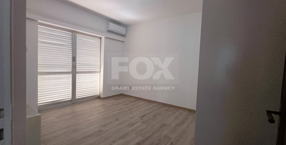 FOR RENT IS A GROUND FLOOR,SPLIT LEVEL THREE PLUS ONE BEDROOM APARTMENT