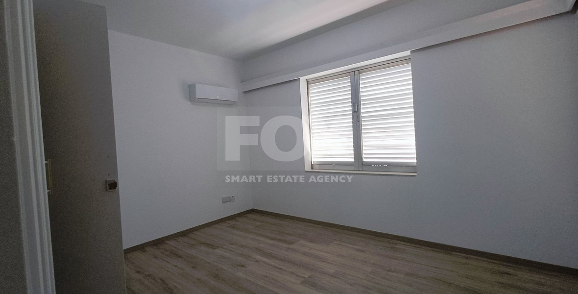 FOR RENT IS A GROUND FLOOR,SPLIT LEVEL THREE PLUS ONE BEDROOM APARTMENT