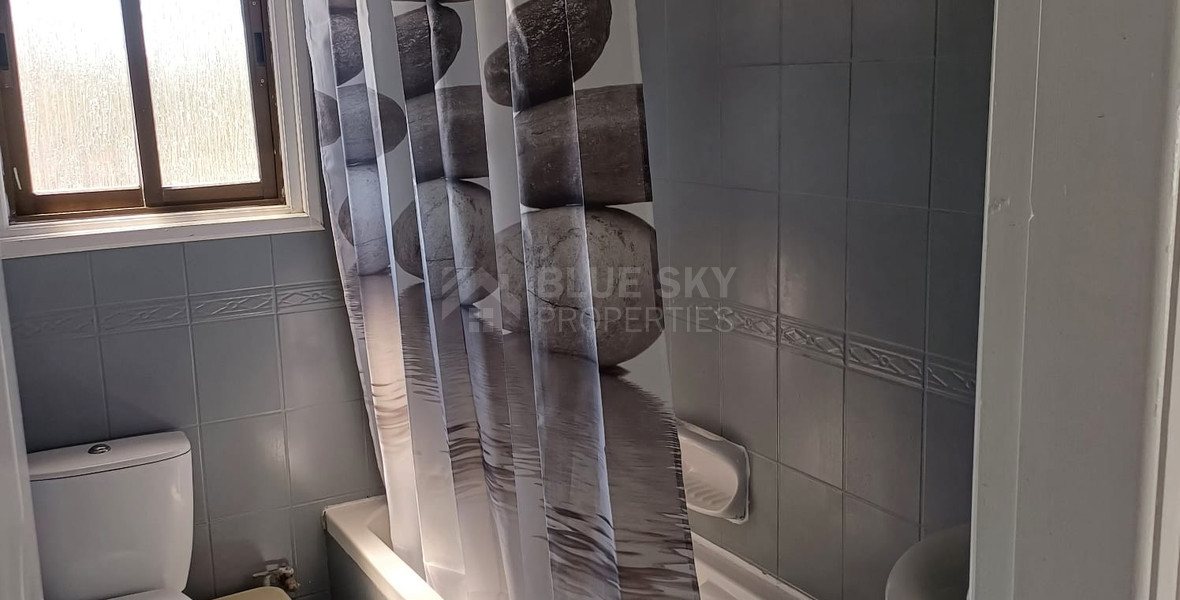 Two bedroom Apartment in Kato Paphos, for rent