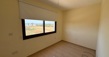 Elegant Four-Bedroom Villa on Large Plot in Lower Chloraka