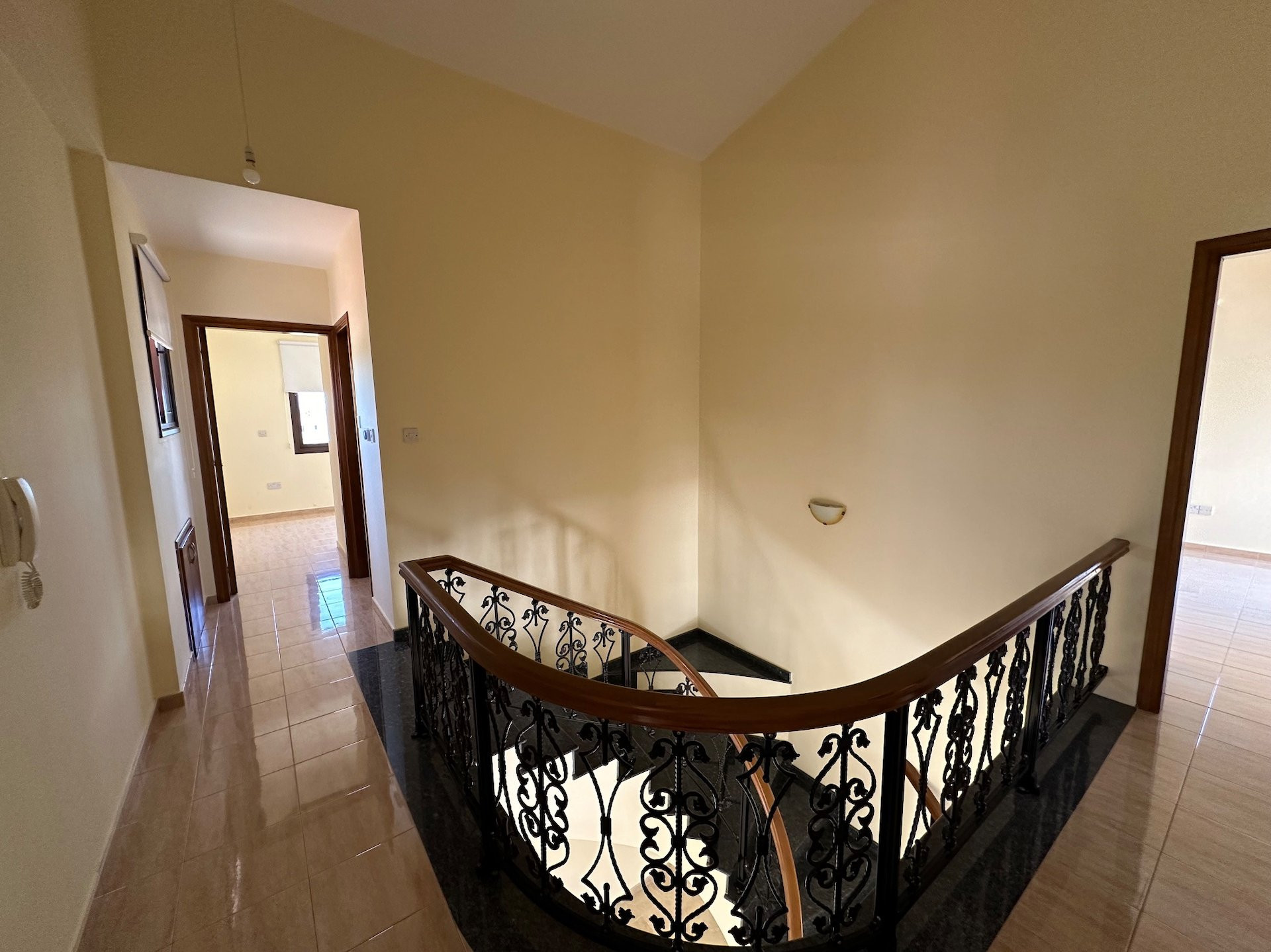 4 bedroom apartment 238 m² Chloraka, Cyprus