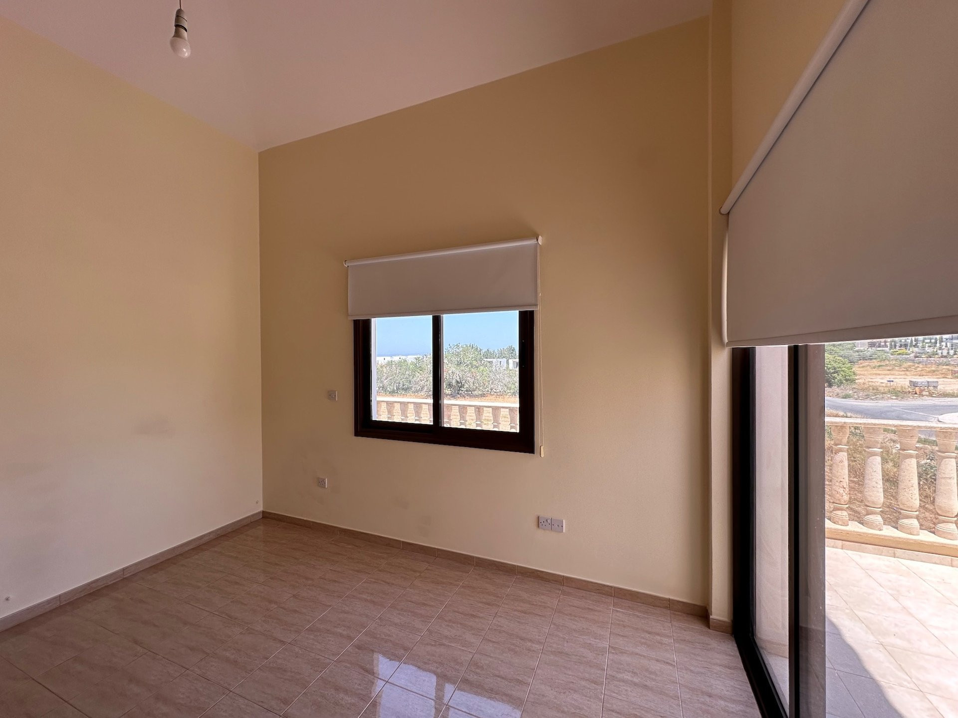 4 bedroom apartment 238 m² Chloraka, Cyprus