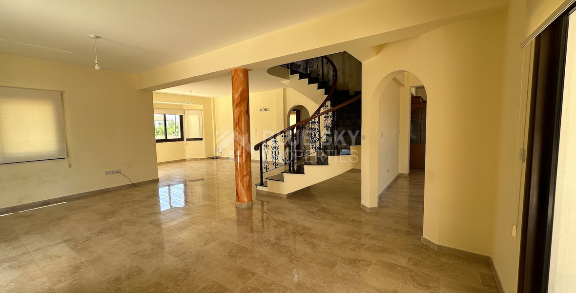 Elegant Four-Bedroom Villa on Large Plot in Lower Chloraka