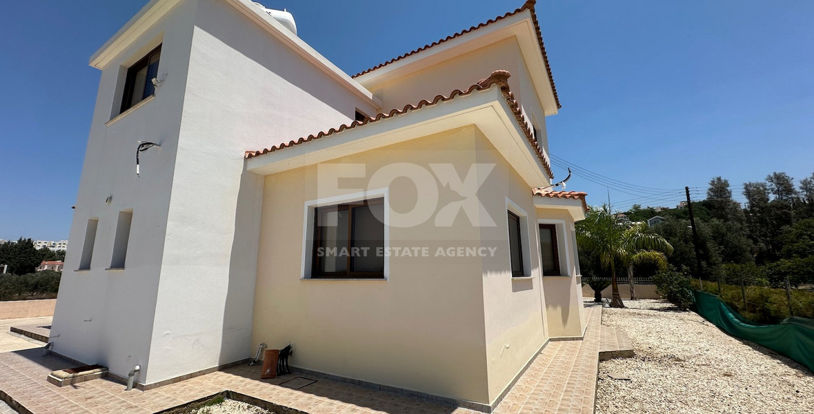 Elegant Four-Bedroom Villa on Large Plot in Lower Chloraka