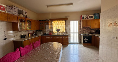 Investment Opportunity in Prestigious Pegeia Municipality