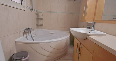 THREE BEDROOM UNFURNISHED OFFICE FOR RENT IN TSIRIO, LIMASSOL