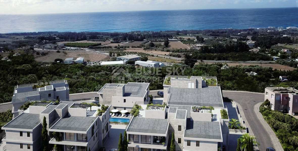 A sea view three bedroom penthouse in Geroskipou
