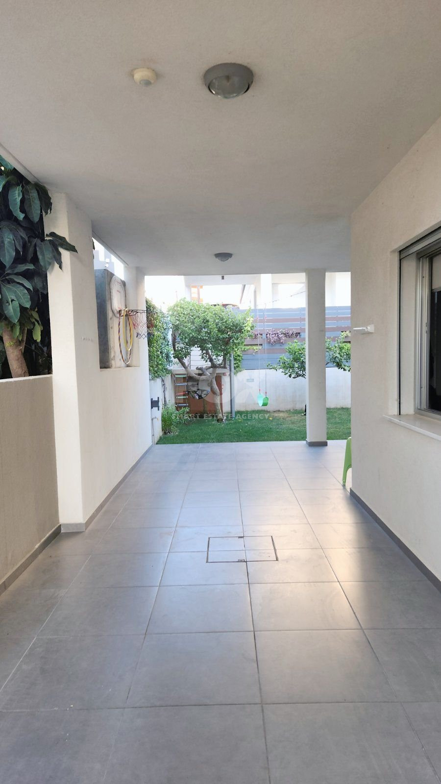 Four bedroom house for rent in Ipsonas