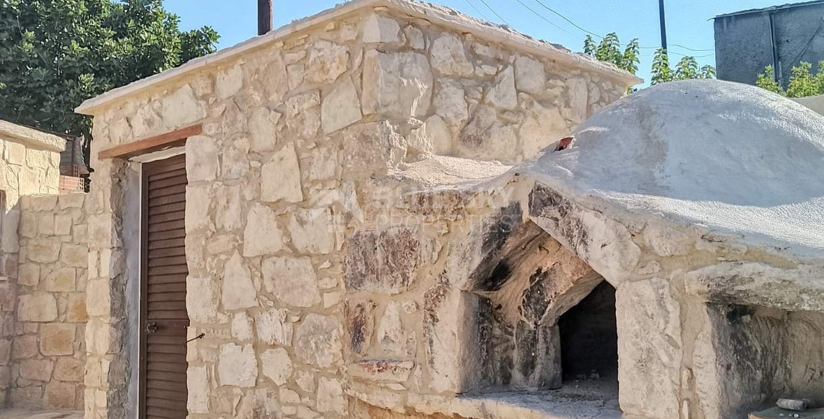 Traditional Three Bedroom House in Kritou Tera , Paphos