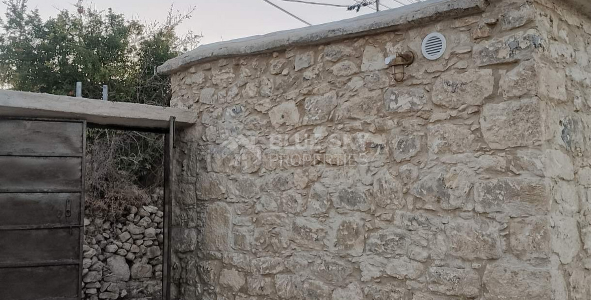 Traditional Three Bedroom House in Kritou Tera , Paphos