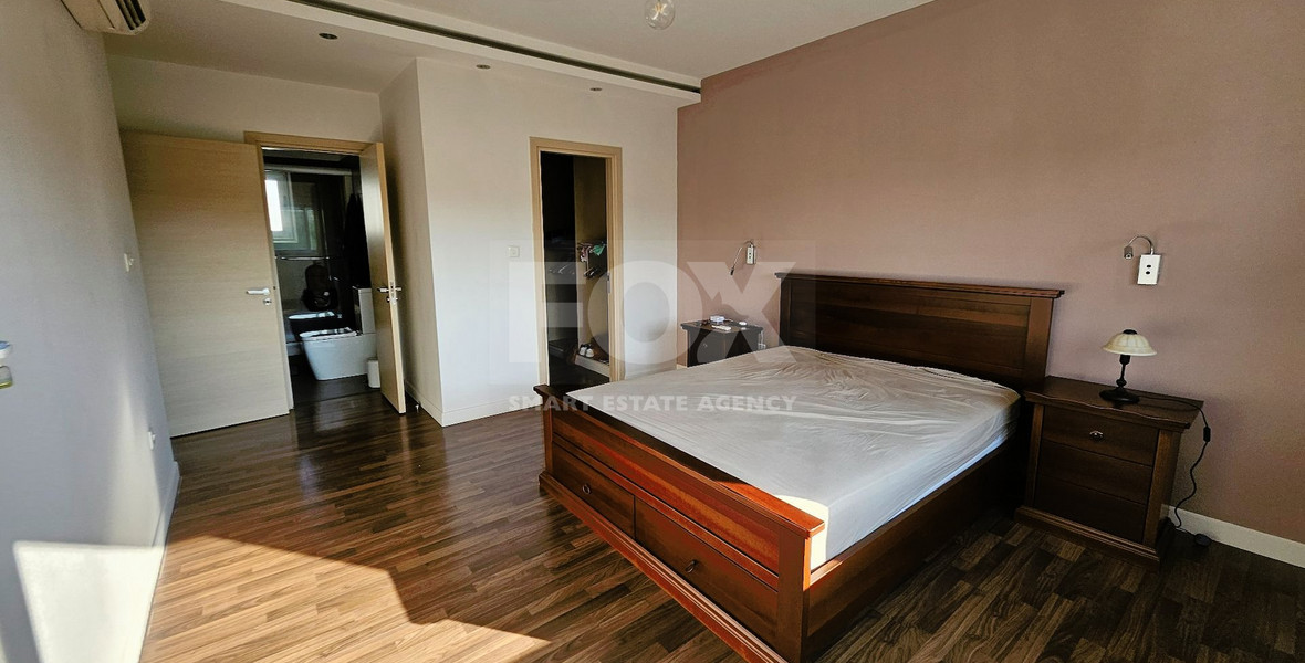 Luxury-Modern Design Three Bedroom Plus Office Detached House