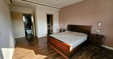 Luxury-Modern Design Three Bedroom Plus Office Detached House