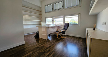 Luxury-Modern Design Three Bedroom Plus Office Detached House