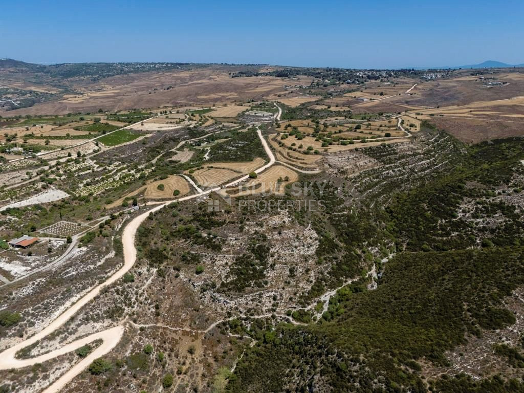 Agricultural Field in Pano Arodes, Paphos