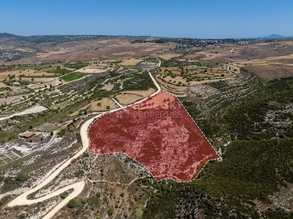 Agricultural Field in Pano Arodes, Paphos