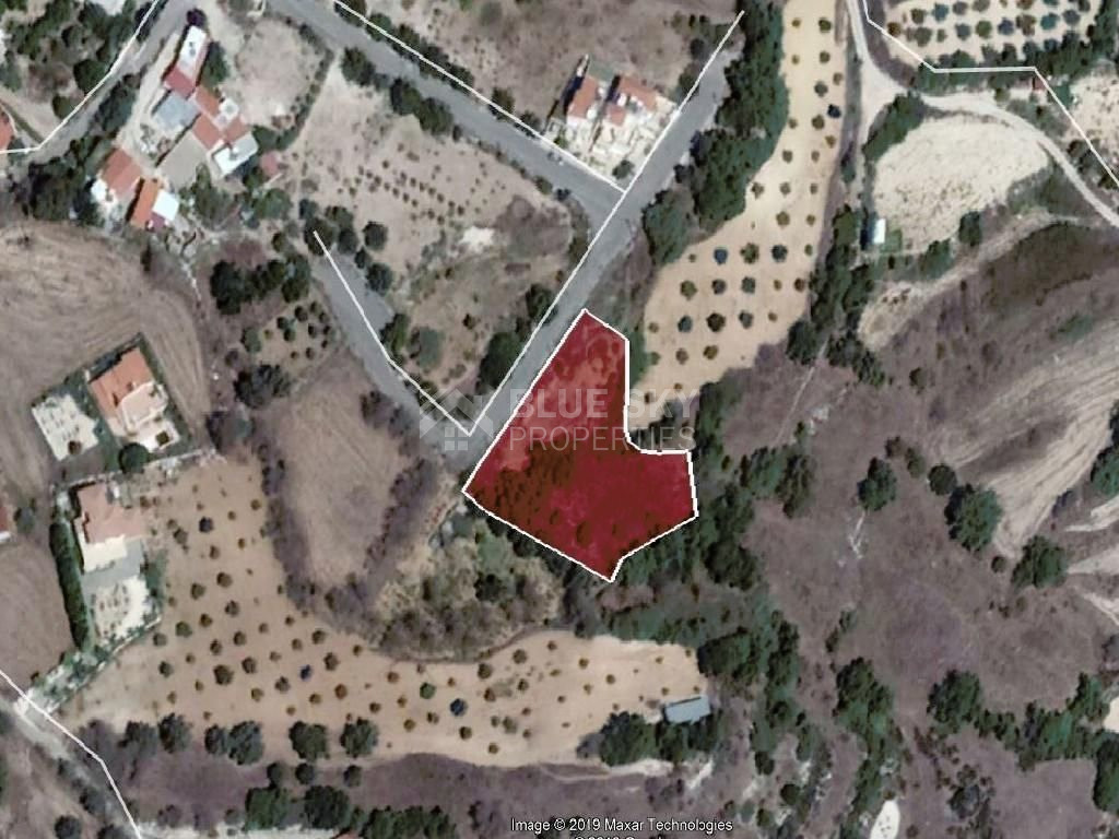 Residential field in Polemi, Paphos