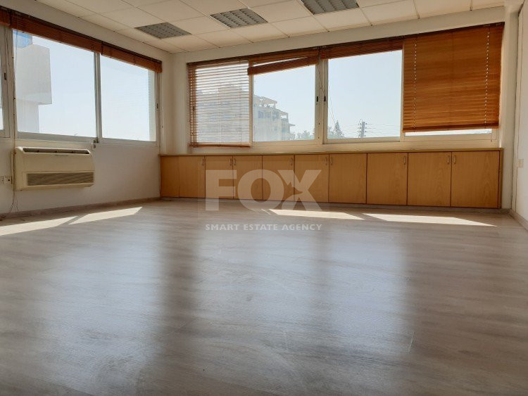 Spacious Office To Rent  Neapolis