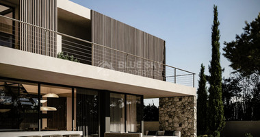 Three bedroom luxury villas in Peyia