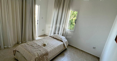 Luxury five bedrooms villa in Melissovounos, Tala