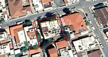 Residential Building for Sale in Kapsalos: Ideal for Development