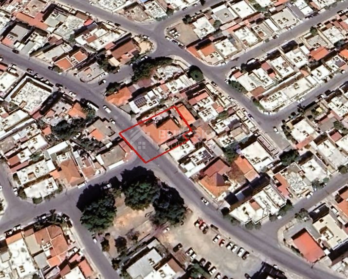 Development Land with Building for Sale in Kato Polemidia