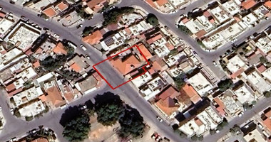 Development Land with Building for Sale in Kato Polemidia
