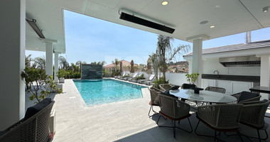 Luxury furnished four bedroom Detached Bungalow with landscaped gardens and large swimming pool for rent in Pareklissia