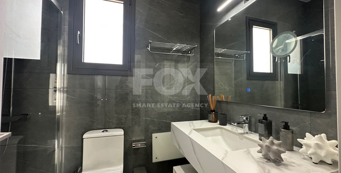 Luxury furnished four bedroom Detached Bungalow with landscaped gardens and large swimming pool for rent in Pareklissia