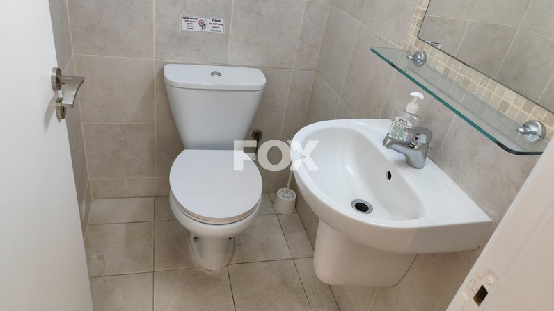 Office 100 m² for rent in Neapoli, Limassol, Cyprus