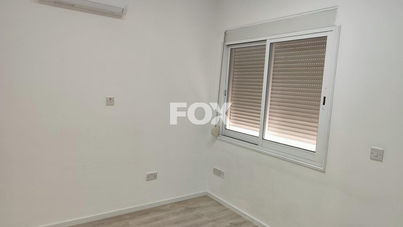 Office 100 m² for rent in Neapoli, Limassol, Cyprus