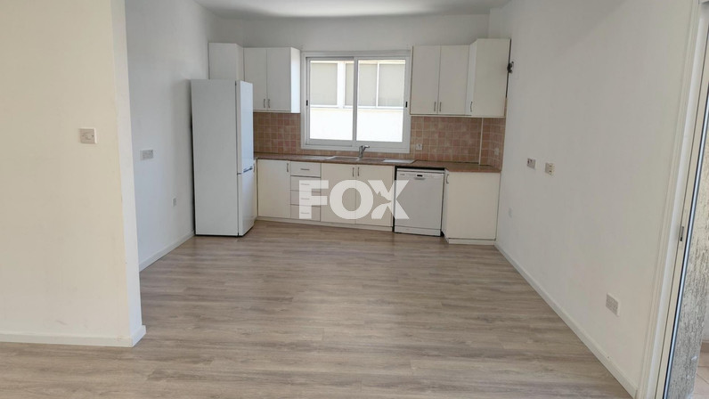Office 100 m² for rent in Neapoli, Limassol, Cyprus