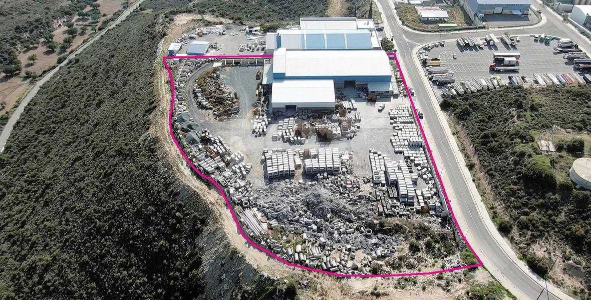 Industrial warehouse for sale in Ypsonas, Limassol