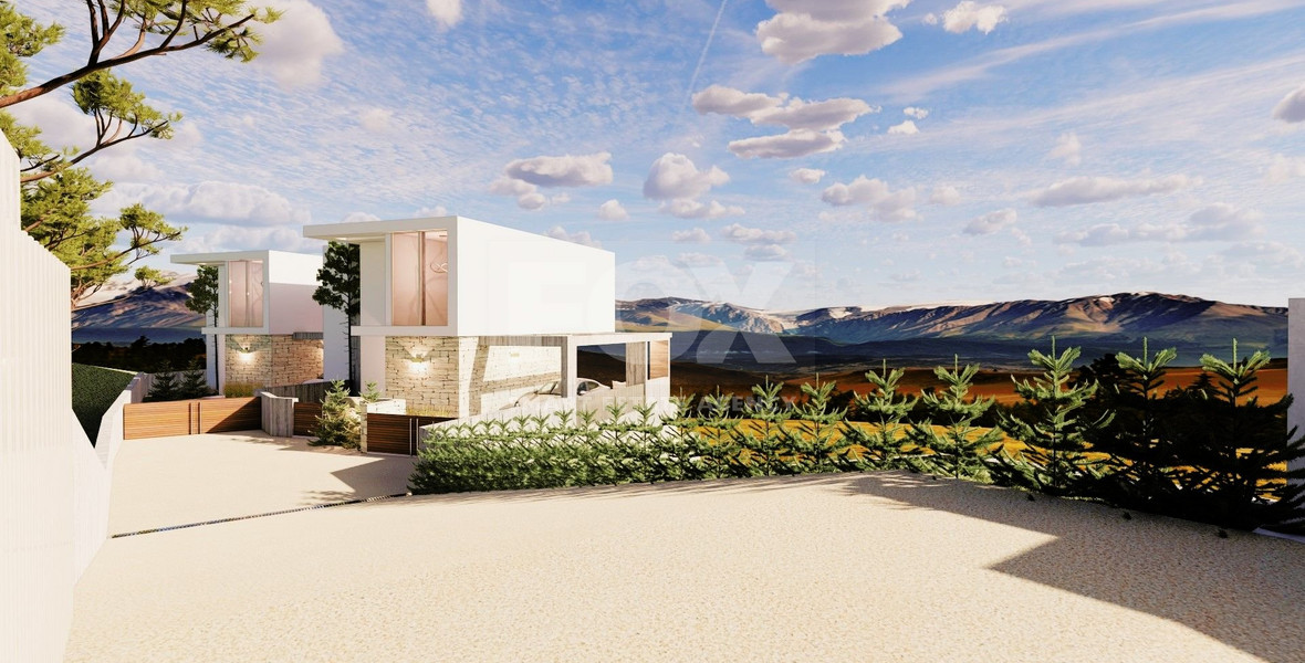 For sale,  stunning Three-bedroom villa just three minutes from the luxurious Minthis Hills golf.