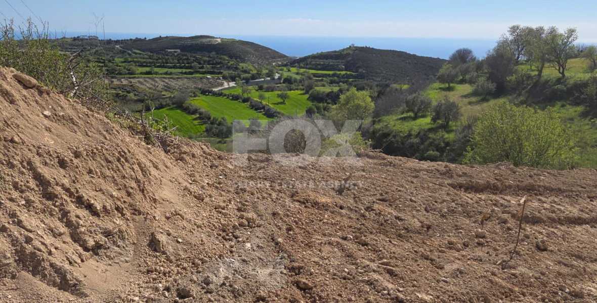 Stunning Three-bedroom villa just three minutes from the luxurious Minthis Hills golf.