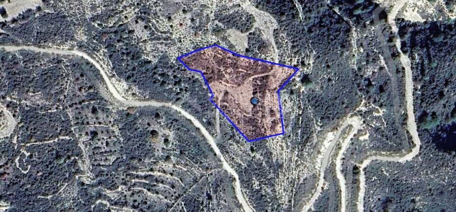 Agricultural land in Arminou