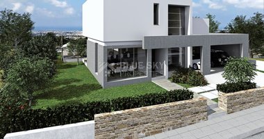 Luxury 4-bedroom Villa