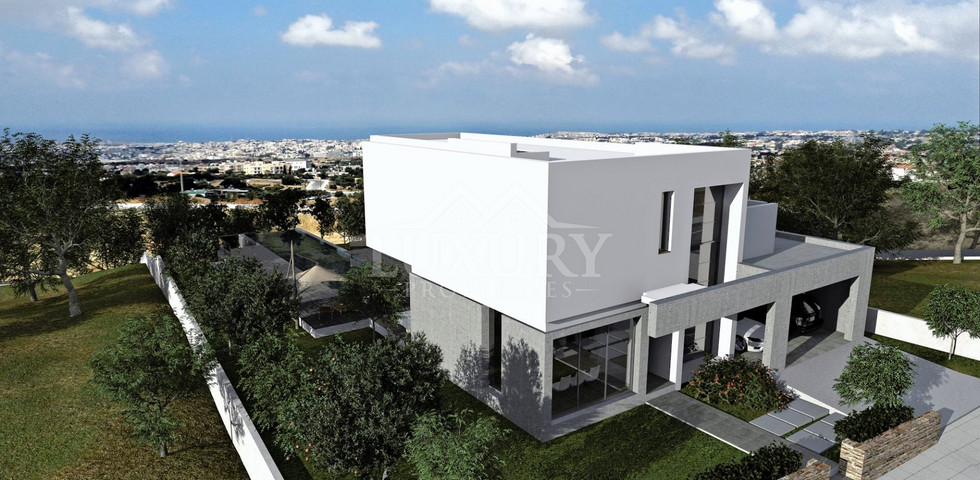 Luxury 4-bedroom Villa