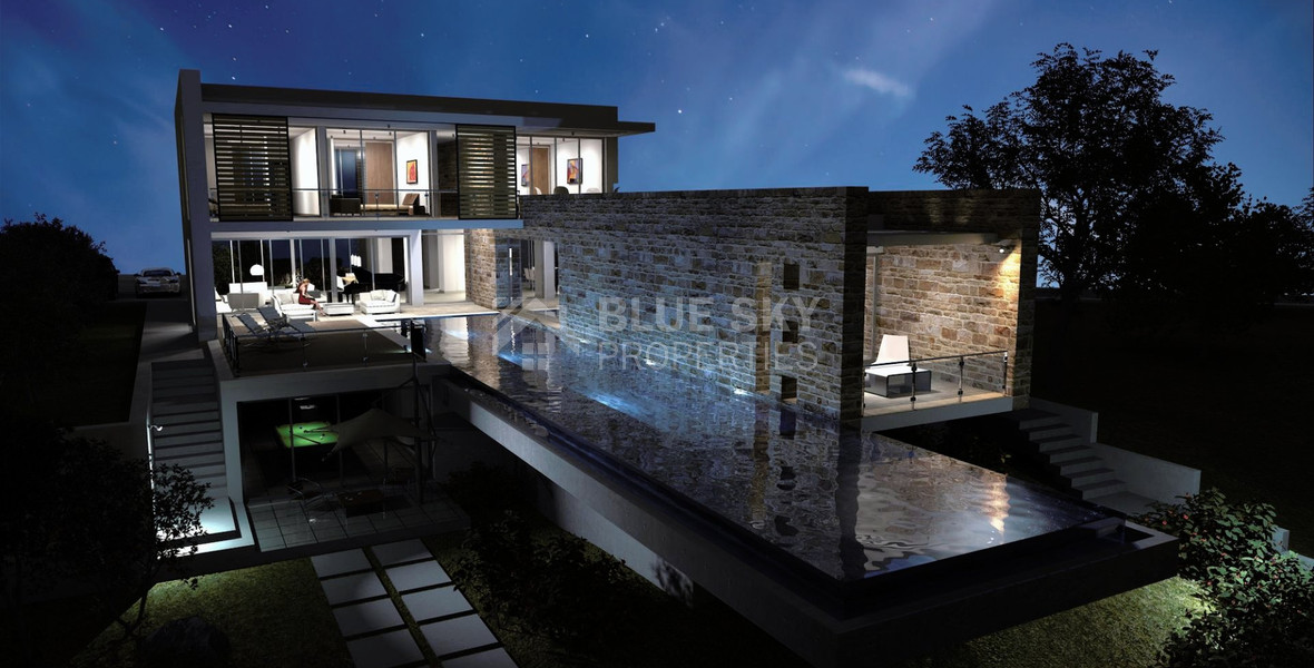 Luxury 4-bedroom Villa