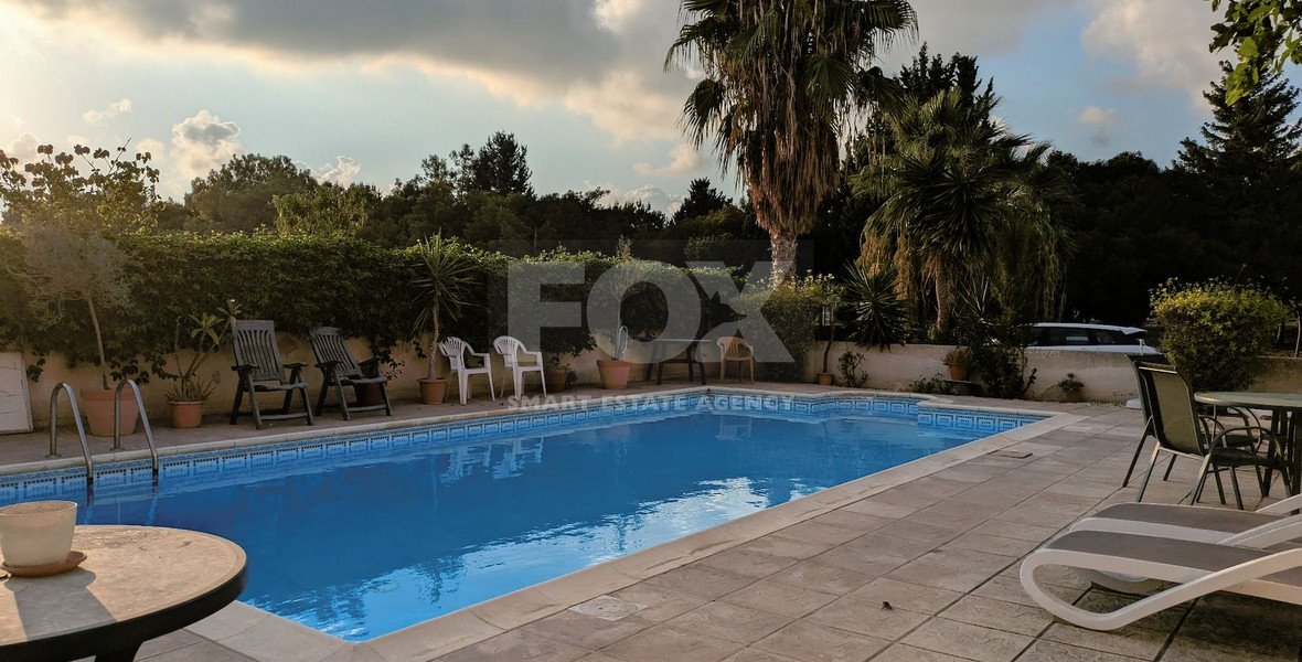 Charming Two-Bedroom ground floor apartment with communal swimming pool in Agios Theodoros, Paphos