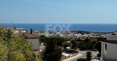Two bedroom for sale townhouse in Peyia