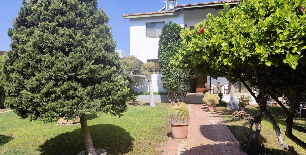 Two bedroom detached house for rent in Agios Athanasios, Limassol