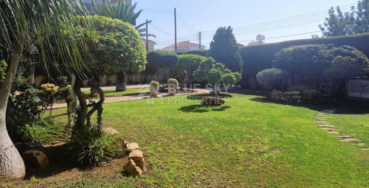 Two bedroom detached house for rent in Agios Athanasios, Limassol