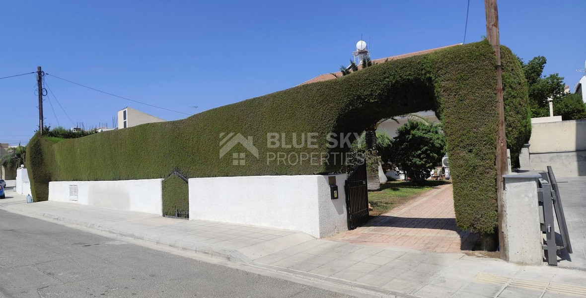 Two bedroom detached house for rent in Agios Athanasios, Limassol